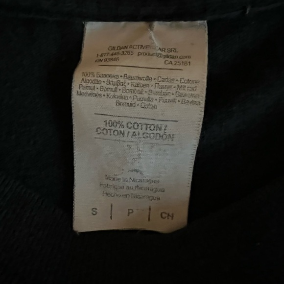 Gildan black T shirt with evil skies and roses on the front size S - Picture 4 of 4